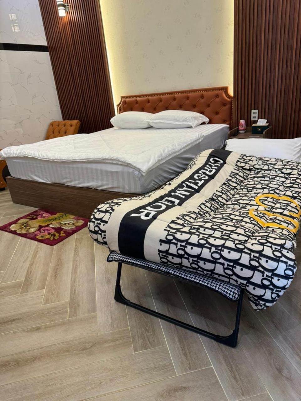 Bao Ngoc Hotel Cao Lanh Exteriör bild